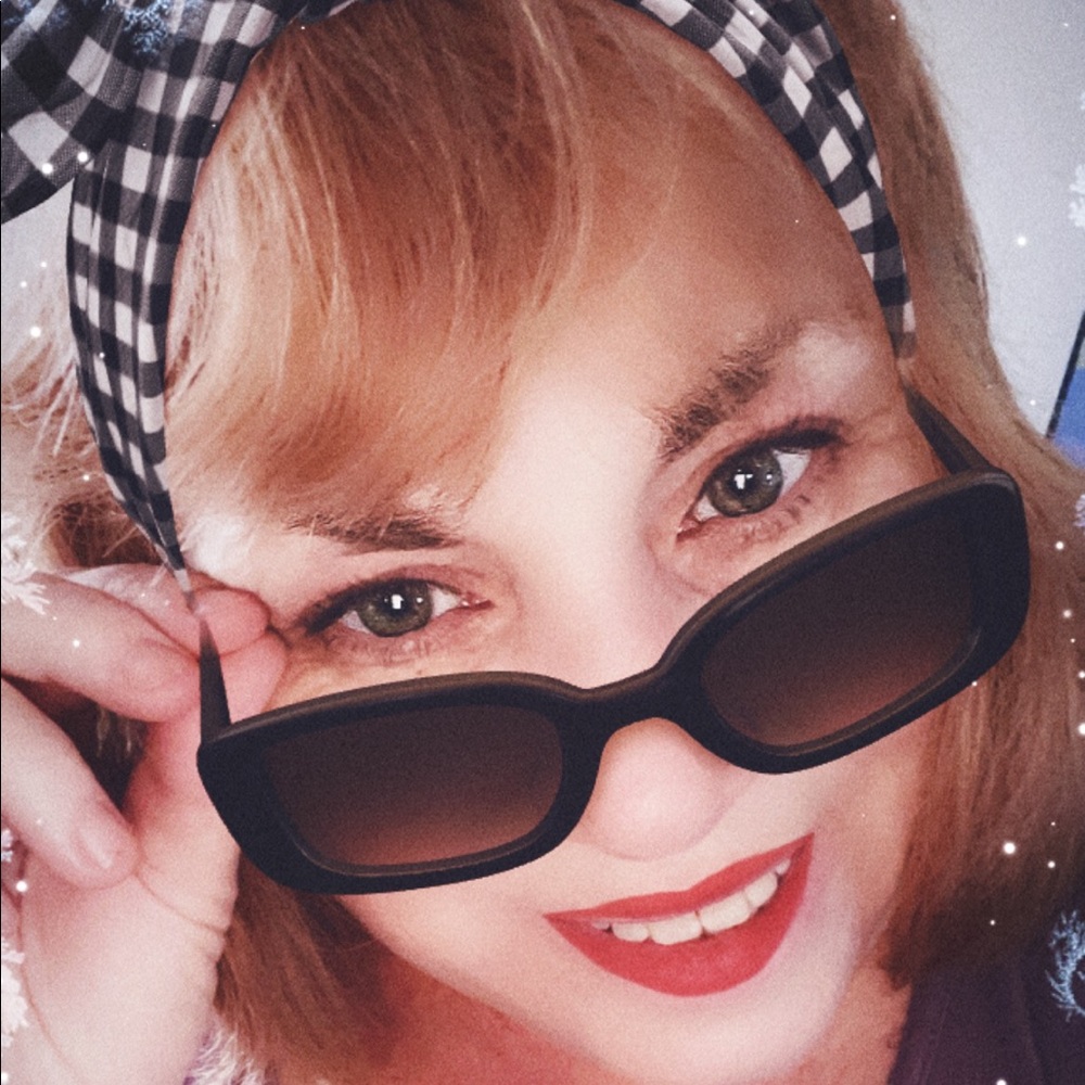 Meet your Posher, Stacey